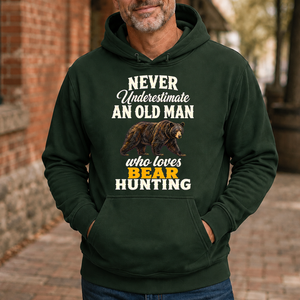 Never Underestimate An Old Man Who Loves Bear Hunting Retro - 5-HS2D-ForestGreen