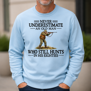 Never Underestimate An Old Man Hunting 80s - 6-CS2D-LightBlue