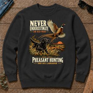 Never Underestimate An Old Man Loves Pheasant Hunting And His Labrador - black - CS2D-Black