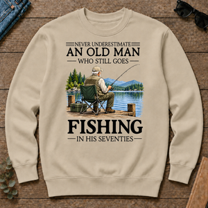 An Old Man Who Still Goes Fishing In His Seventies - sand - CS2D-Sand