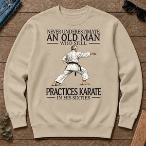 An Old Man Who Still Pratices Karate In His Sixties - sand - CS2D-Sand