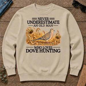 Never Underestimate An Old Man Who Loves Dove Hunting - sand - CS2D-Sand