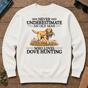 Never Underestimate An Old Man Who Loves Dove Hunting Art - white - CS2D-White