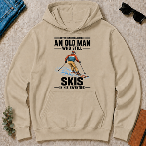Never Underestimate An Old Man Skis In His 70s - sand - HS2D-Sand