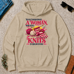 A Woman Still Knits In Her Seventies - sand - HS2D-Sand