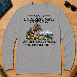 Never Underestimate An Old Man Backpacking 80s - sport-grey - LST2D-SportGrey