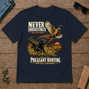 Never Underestimate An Old Man Loves Pheasant Hunting And His Labrador - navy - TS2D-Navy
