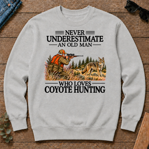 Never Underestimate An Old Man Coyote Hunting - ash - CS2D-Ash