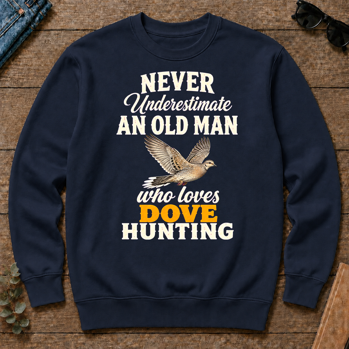 Never Underestimate An Old Man Who Loves Dove Hunting Retro - navy - CS2D-Navy