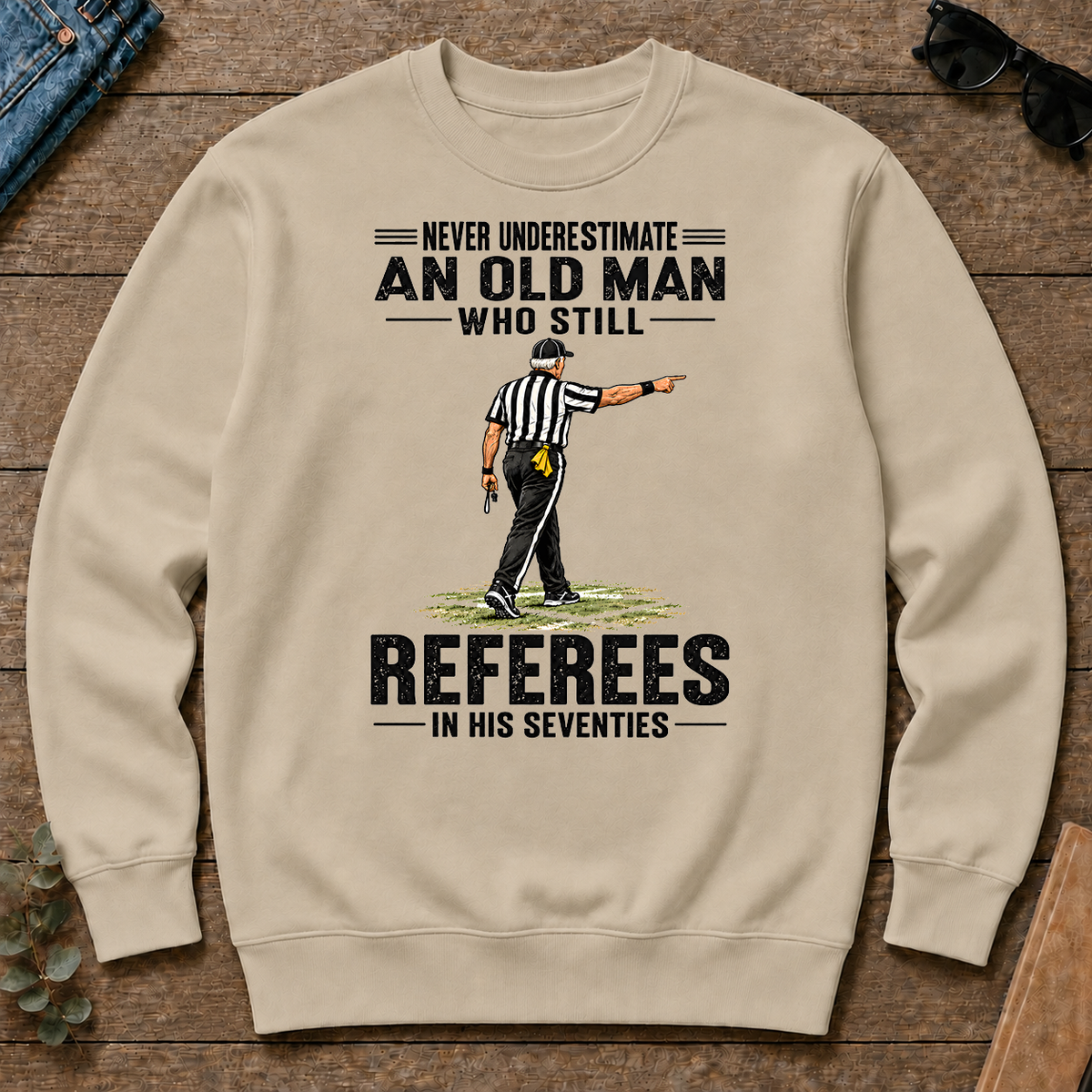 Never Underestimate An Old Man Still Referees In His 70s - sand - CS2D-Sand