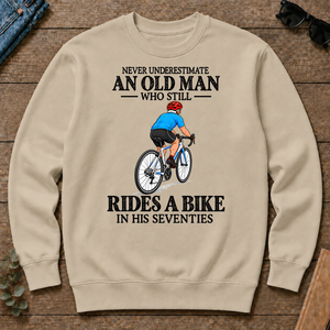 An Old Man Still Rides A Bike In His Seventies - sand - CS2D-Sand