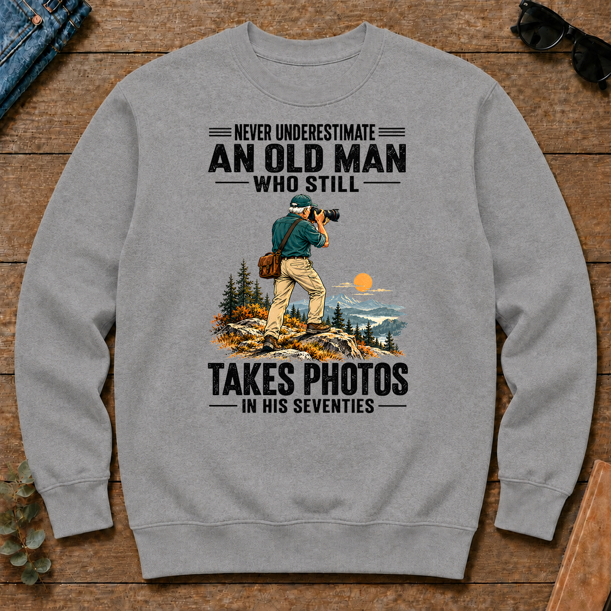 An Old Man Still Takes Photos In His 70s - sport-grey - CS2D-SportGrey