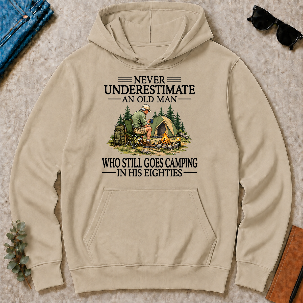Never Underestimate An Old Man Camping 80s - sand - HS2D-Sand
