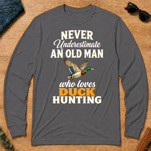 Never Underestimate An Old Man Who Loves Duck Hunting Retro - charcoal - LST2D-Charcoal