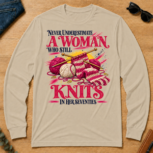A Woman Still Knits In Her Seventies - sand - LST2D-Sand