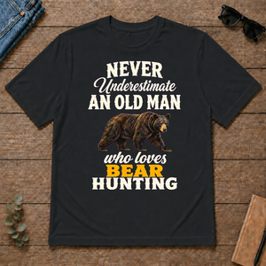Never Underestimate An Old Man Who Loves Bear Hunting Retro - black - TS2D-Black