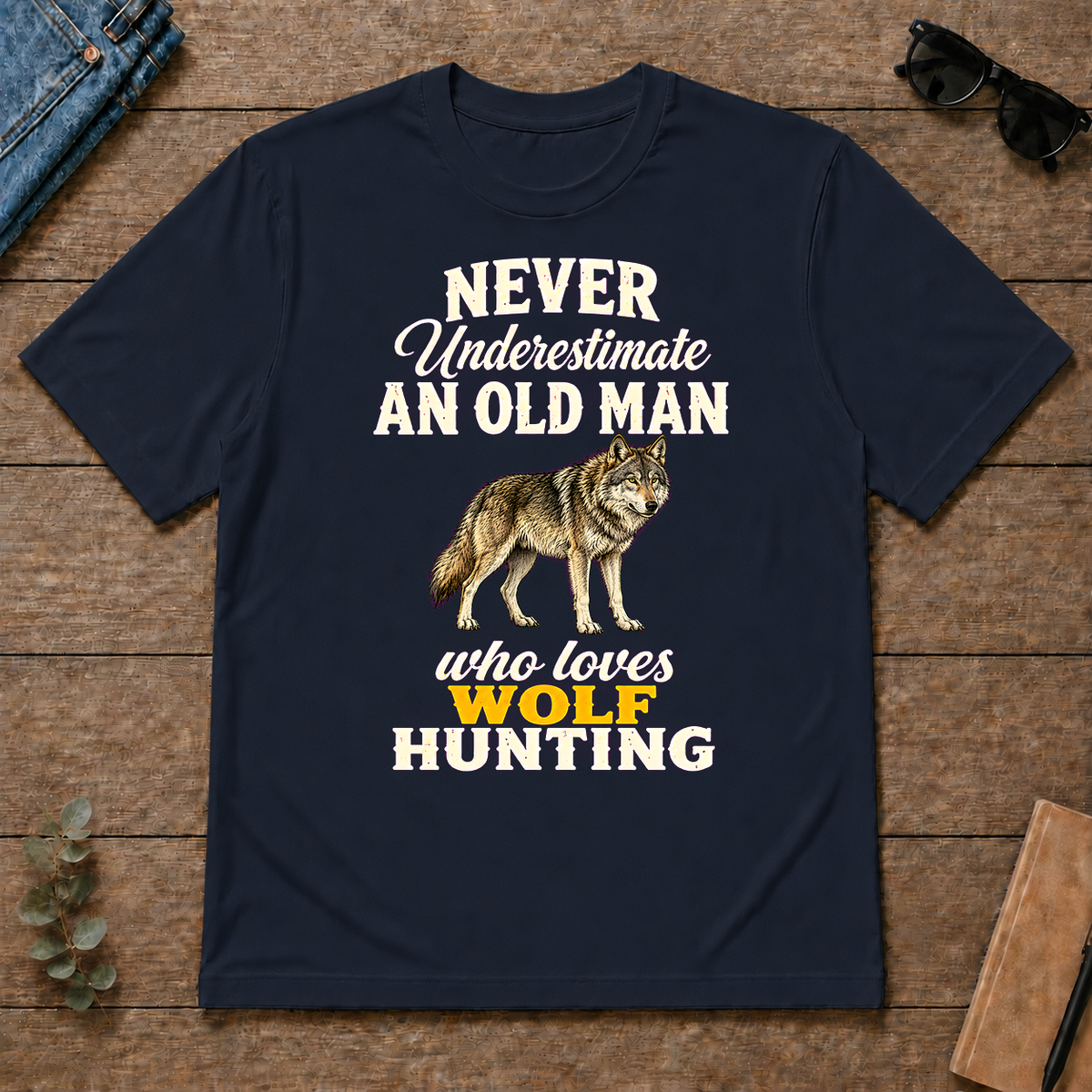 Never Underestimate An Old Man Who Loves Wolf Hunting Retro - navy - TS2D-Navy