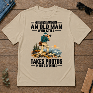 An Old Man Still Takes Photos In His 70s - sand - TS2D-Sand
