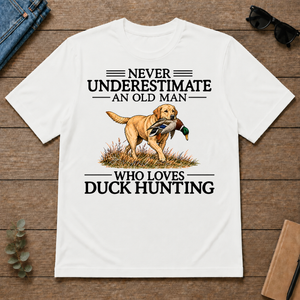 Never Underestimate An Old Man Who Loves Duck Hunting Art - white - TS2D-White